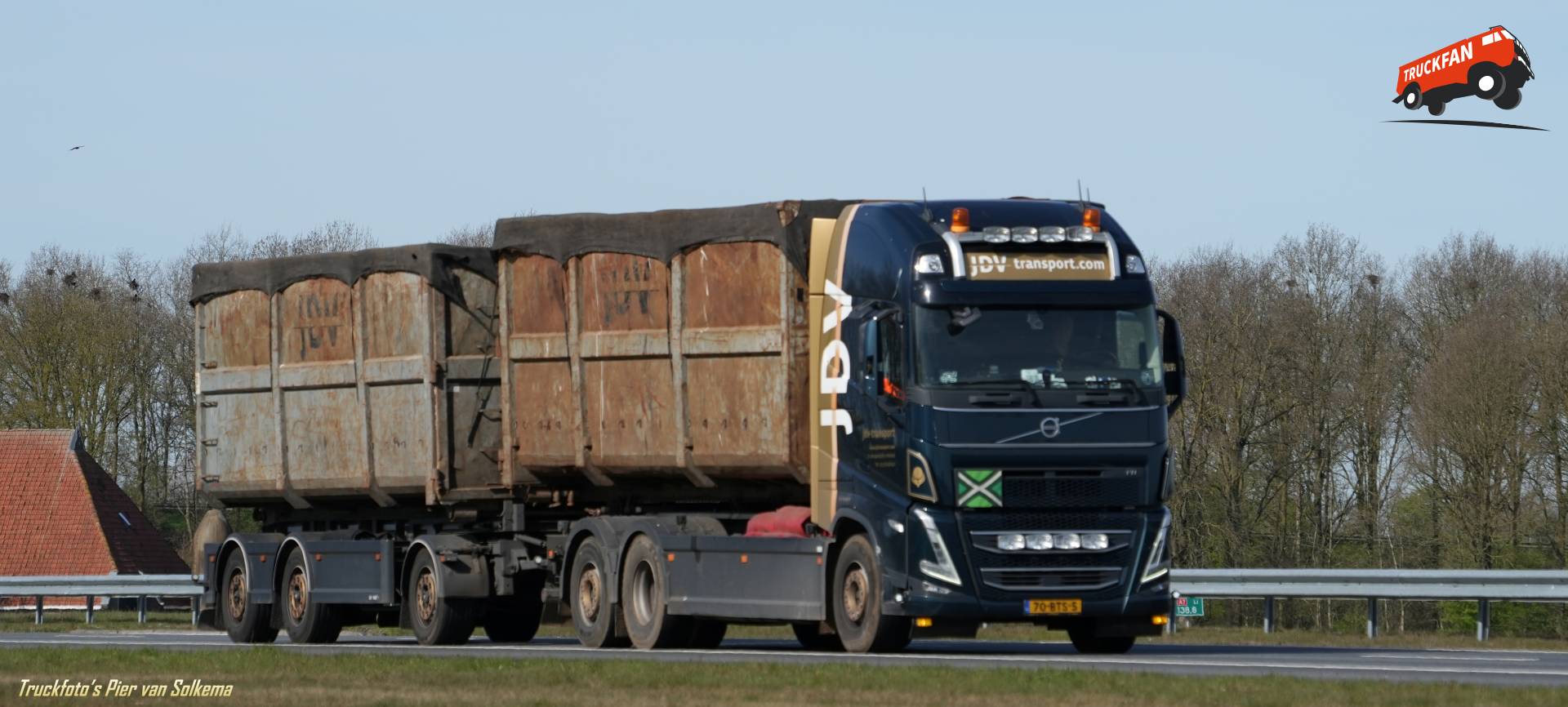 Volvo FH5 vrachtwagen van JDV Transporten