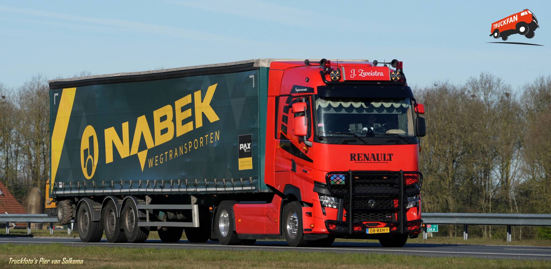 Renault T Bedrijf Zweistra Huif oplegger op A7 Joure
