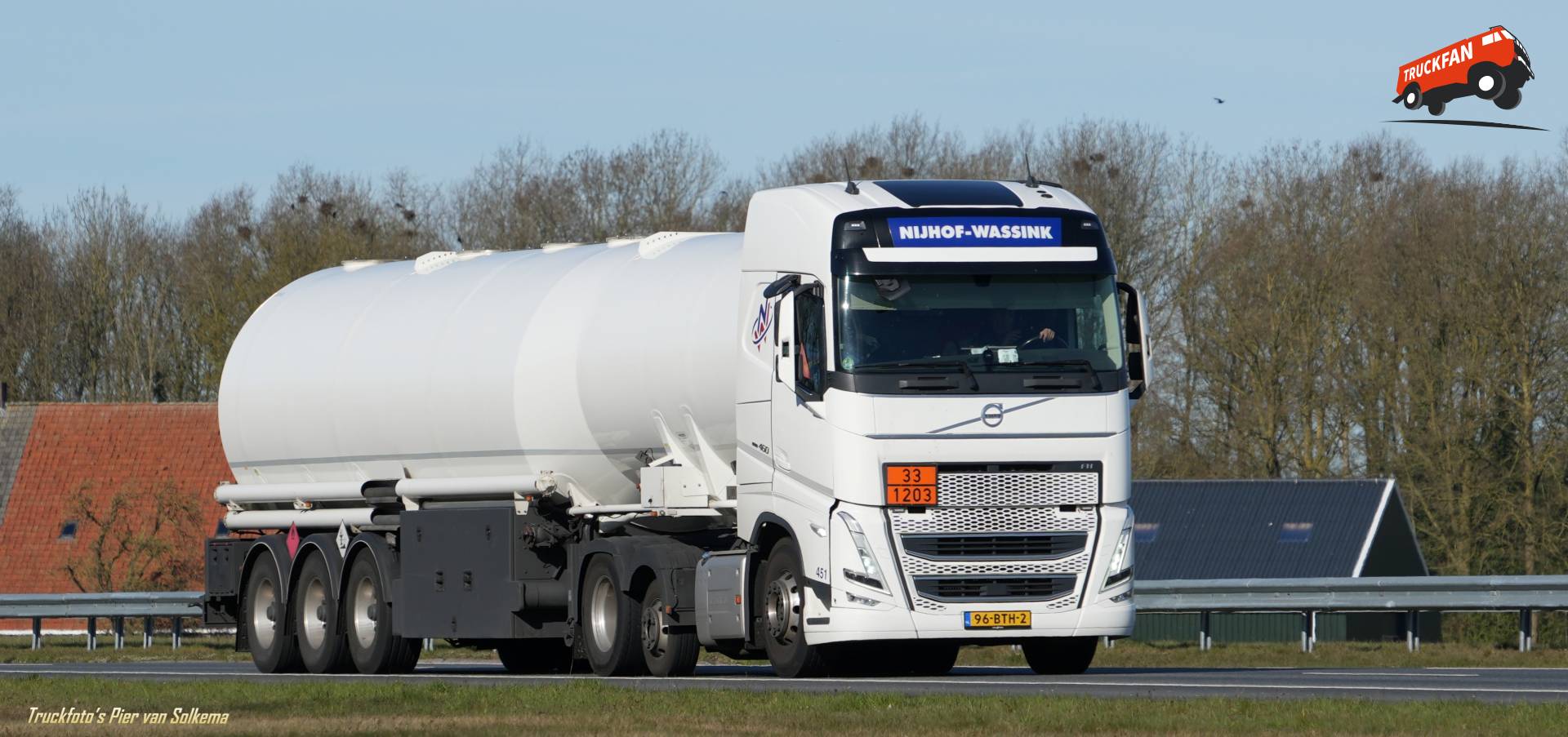 Volvo FH5 van Nijhof Wassink op A7 Joure