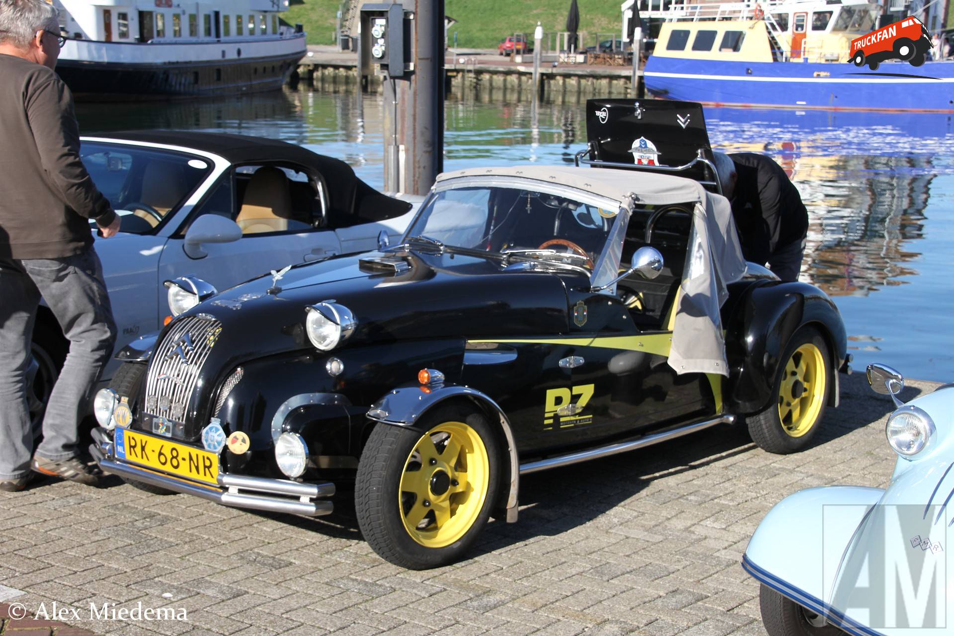 Burton Kitcar uit 2002 bij Meet and Greet Oldtimers Texel