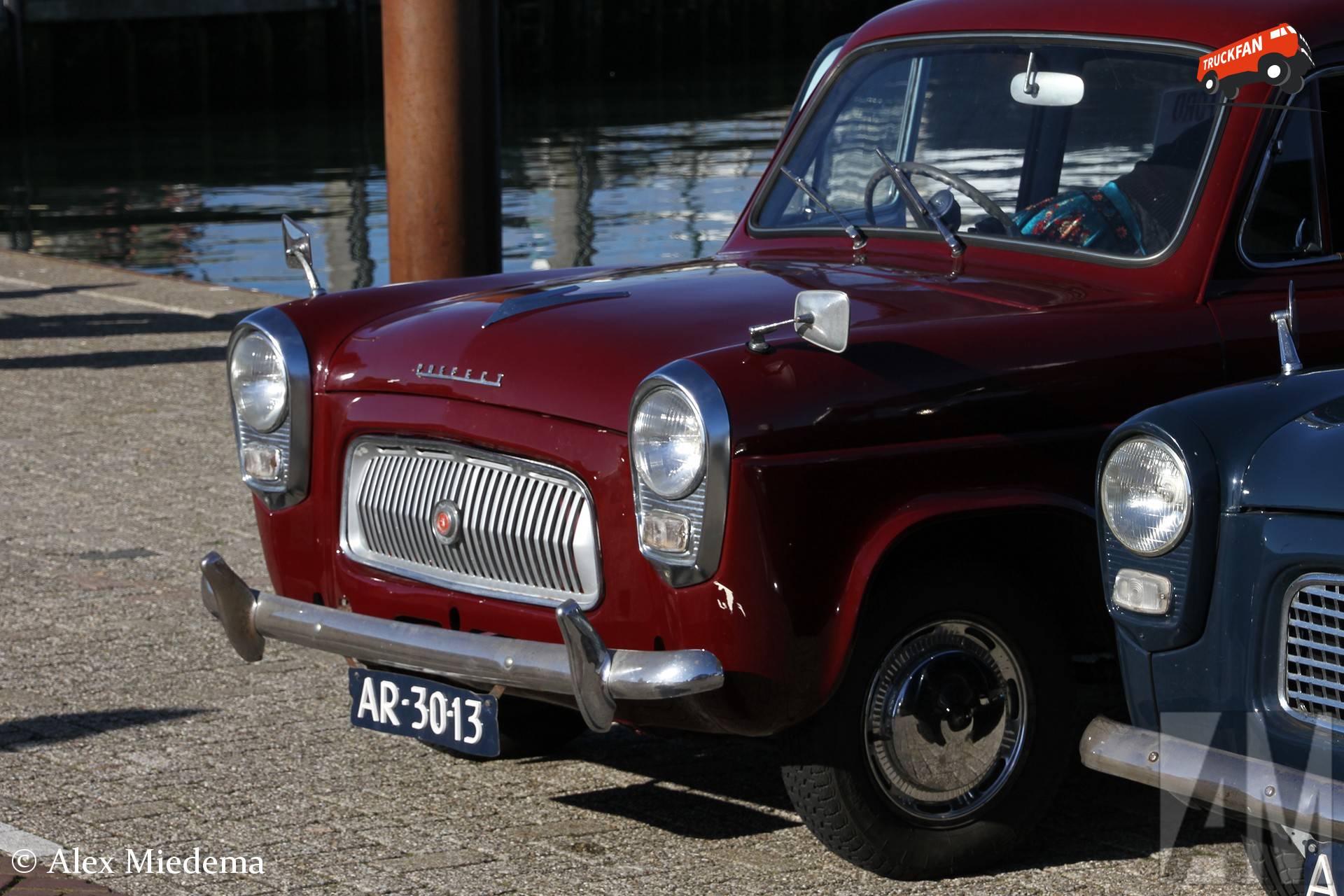 Ford Prefect 1959 bij Oldtimers Texel