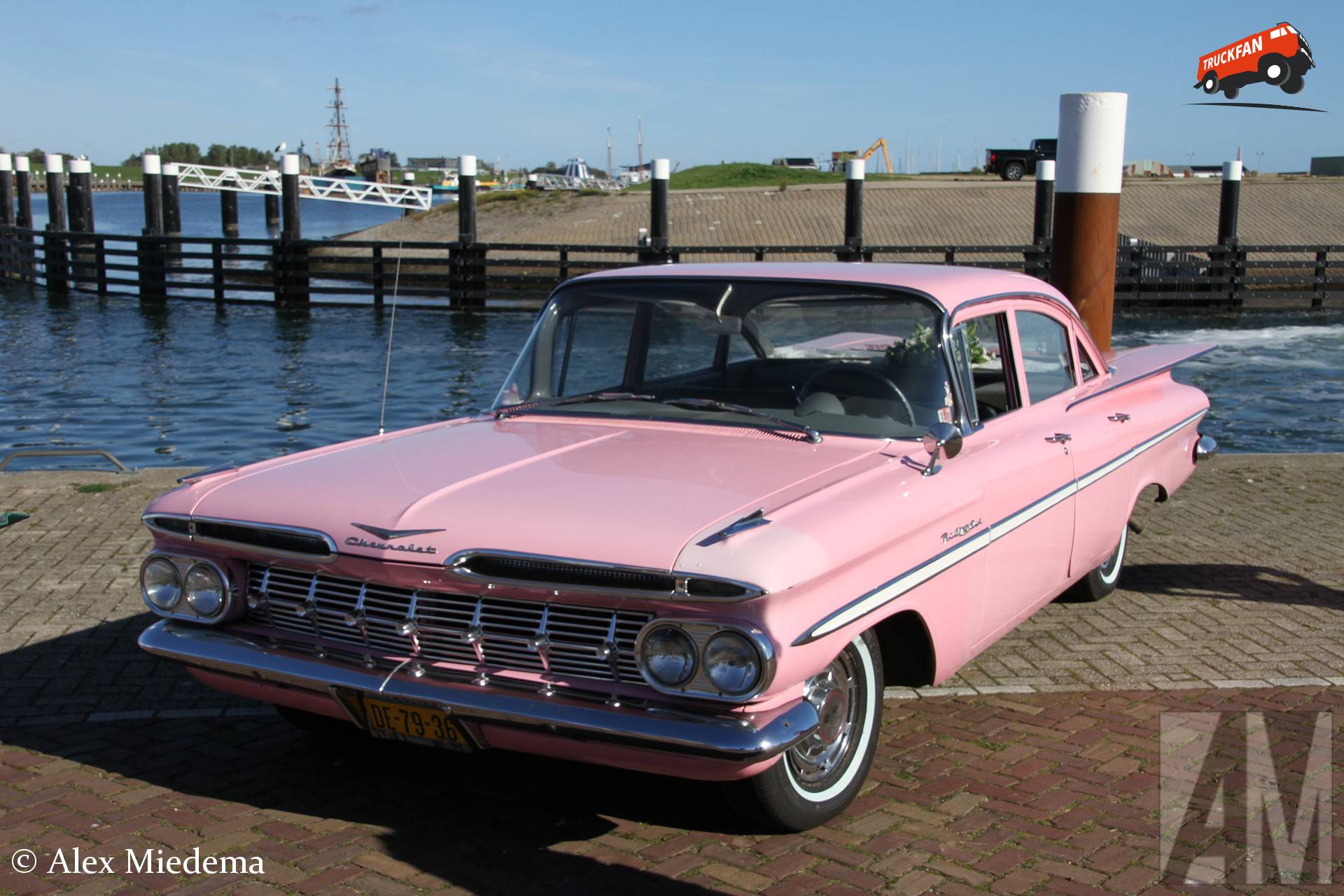 Chevrolet Bel Air 1959 in haven Oudeschild