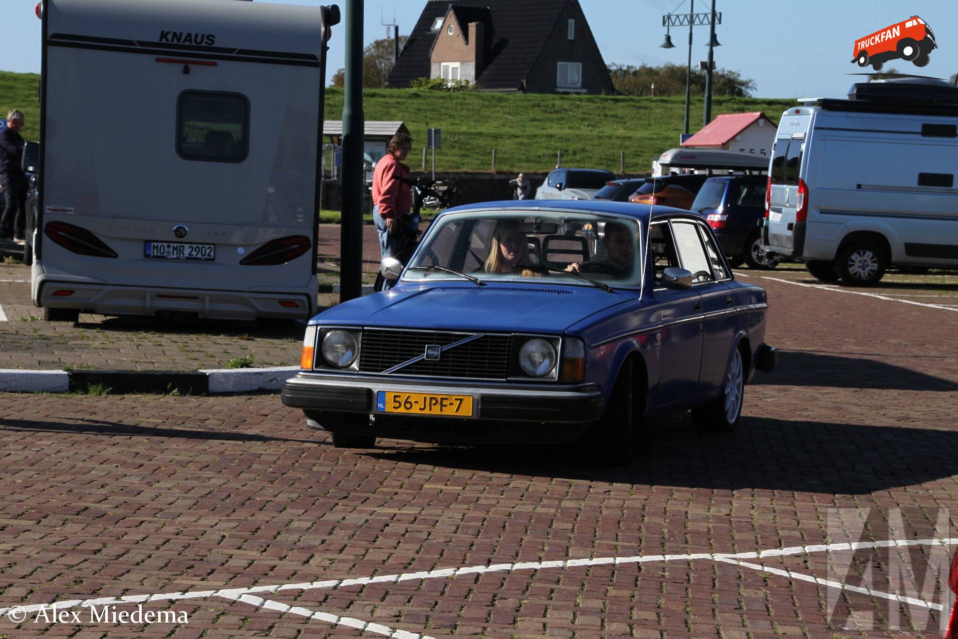 Volvo 244 uit 1987 op Oldtimers Meet en Greet