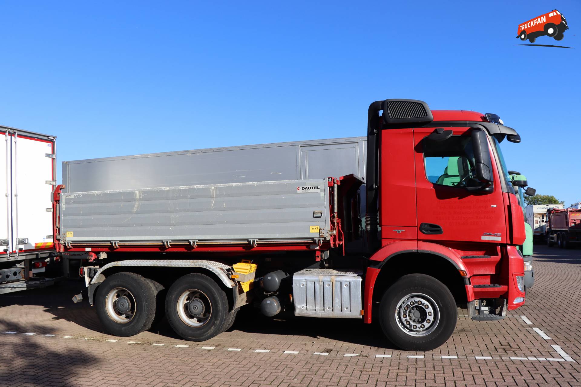 Mercedes-Benz Arocs 2645 met Dautel kipperopbouw