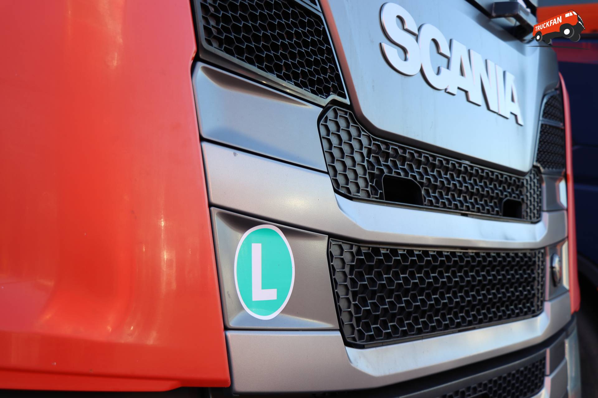 Scania logo bij Kleyn Trucks