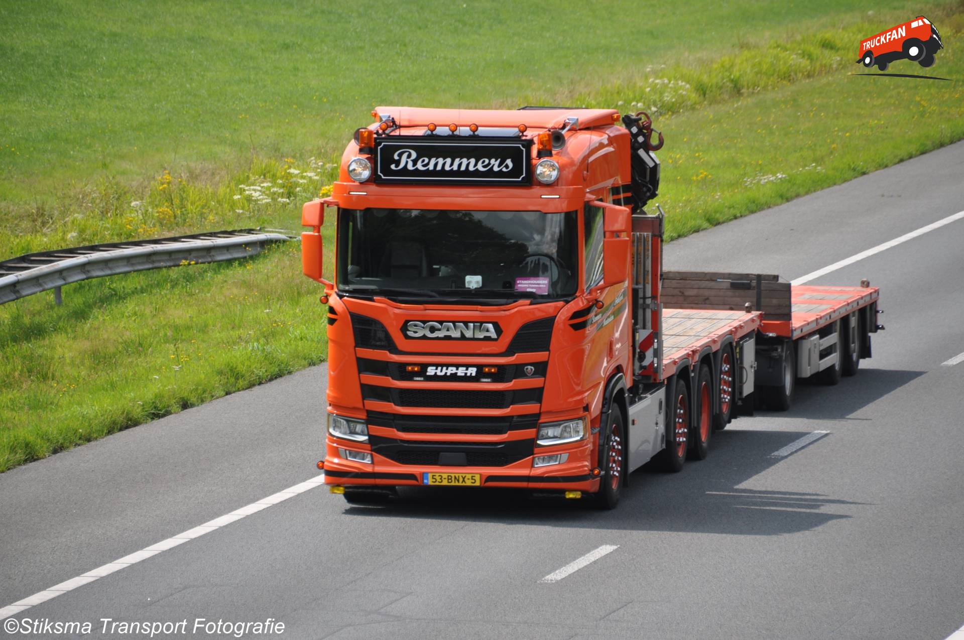 Scania S-serie vrachtwagen van Remmers Transport
