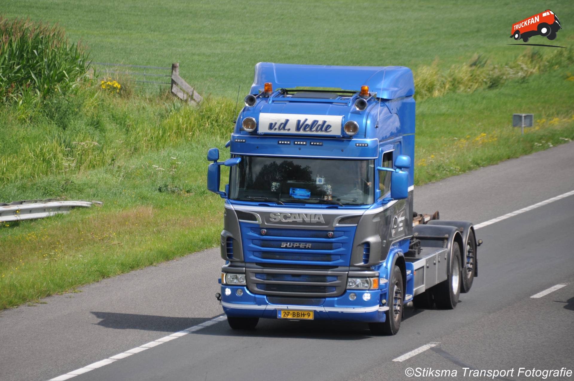 Scania R-serie vrachtwagen van v.d. Velde