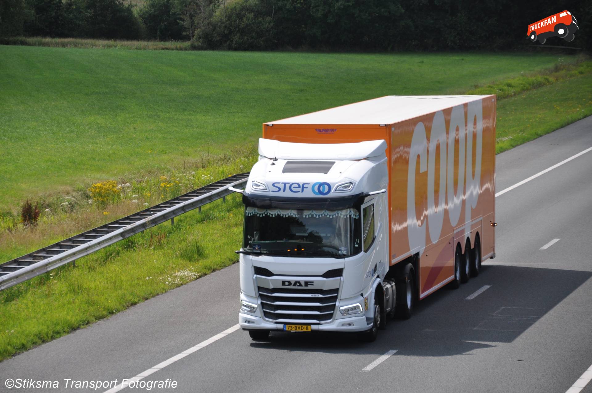 DAF XD Koel/Vries Transport truck