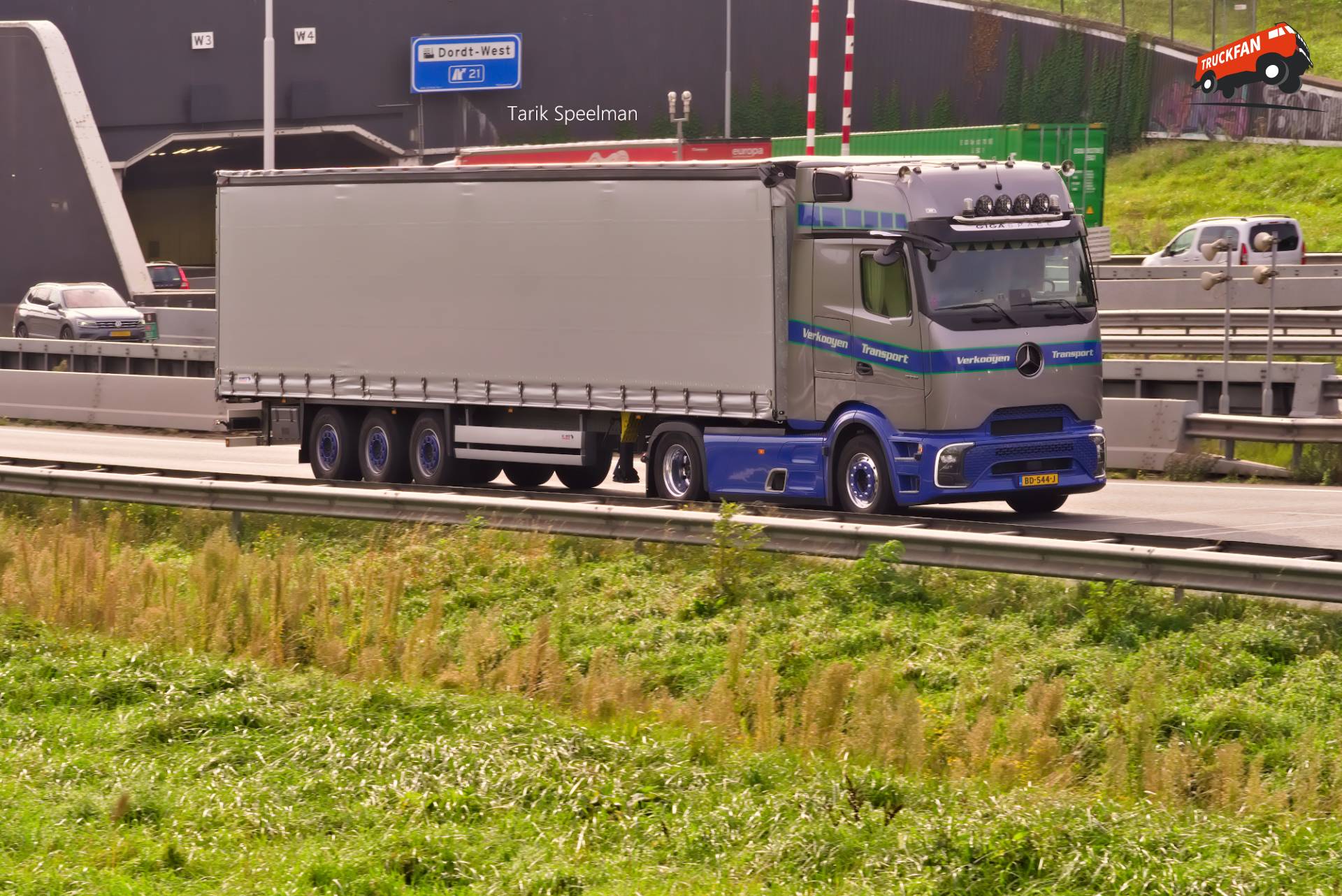 Mercedes-Benz Actros L ProCabin truck BD-544-J