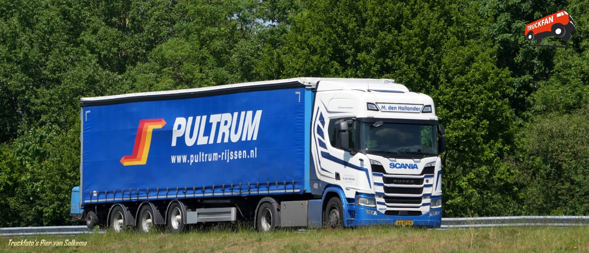 Scania 460R vrachtwagen bij A7 Sneek