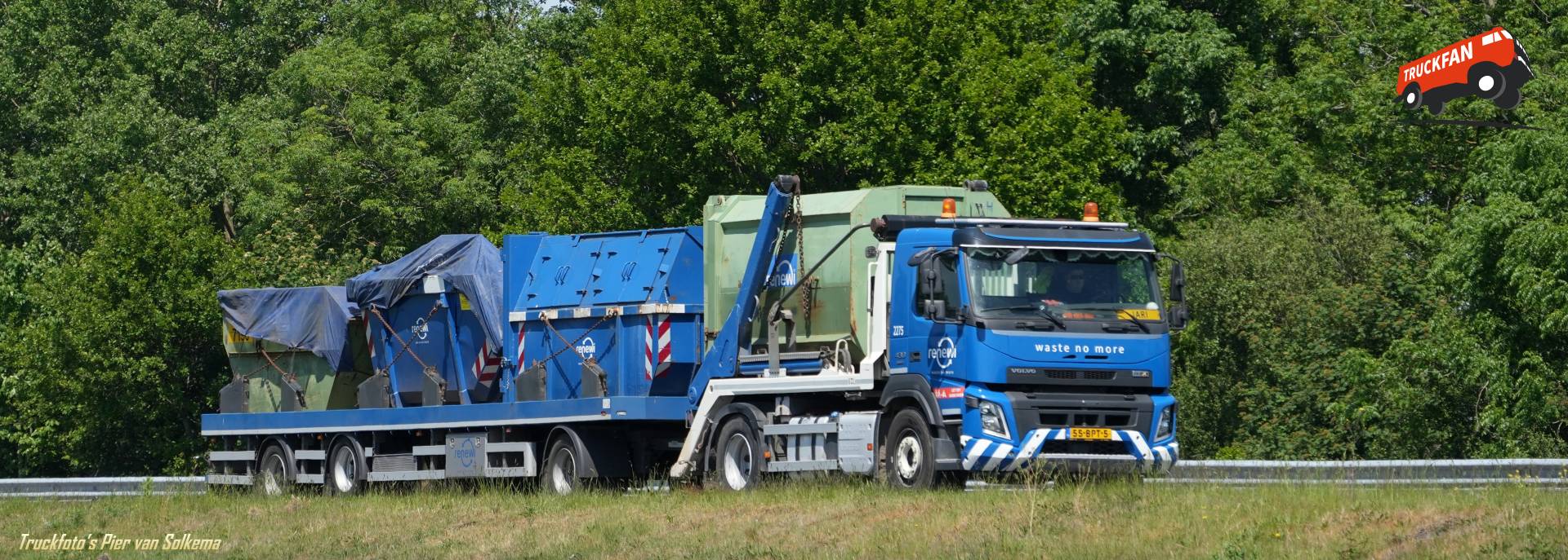 Volvo FM vrachtwagen bij Renewi