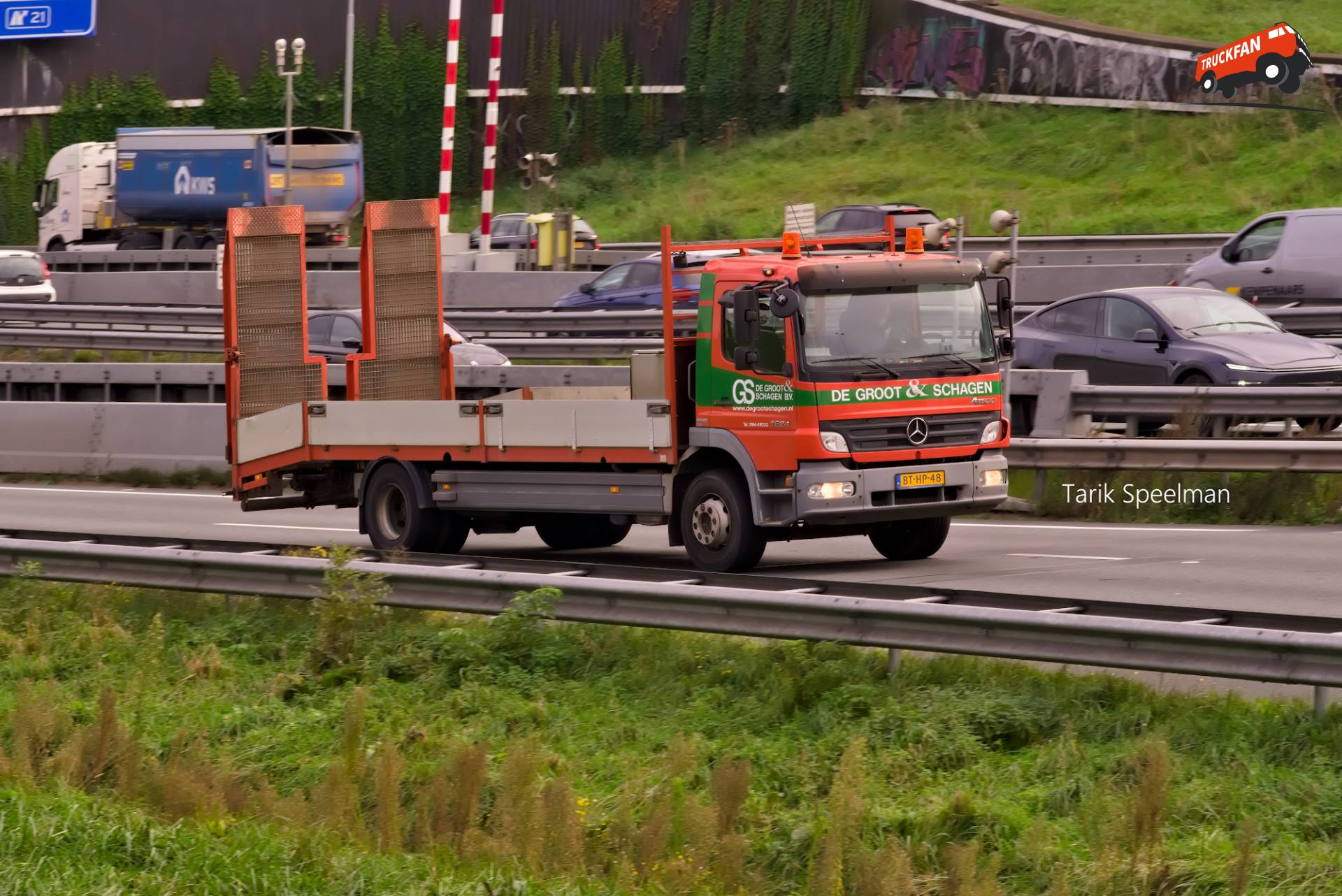 Mercedes-Benz Atego MP2 met kenteken BT-HP-48