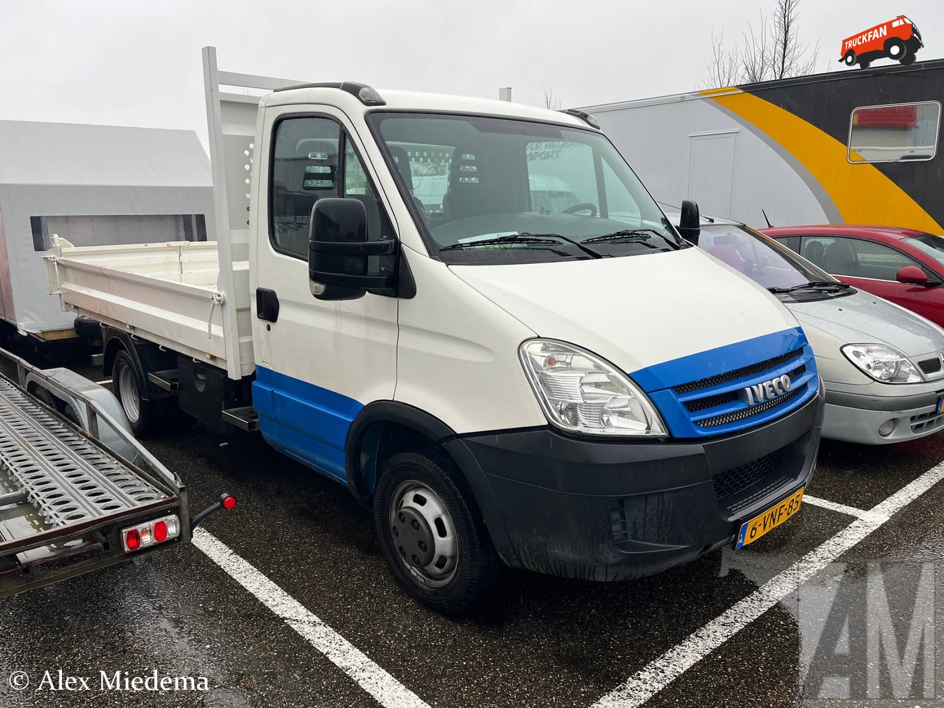 Iveco Daily op deelnemersparking Racing Expo Leeuwarden