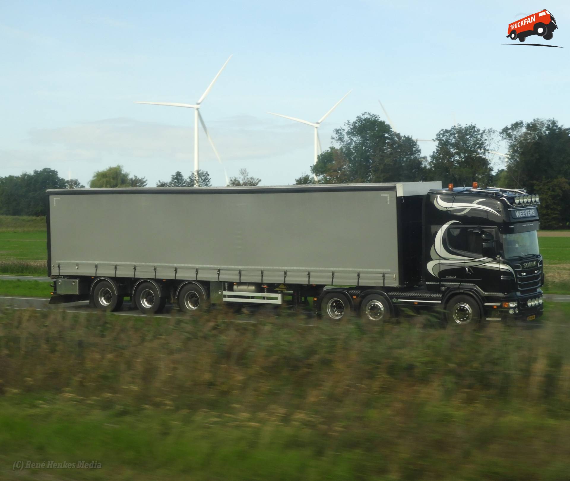 Scania R-serie vrachtwagen op N307 nabij Lelystad