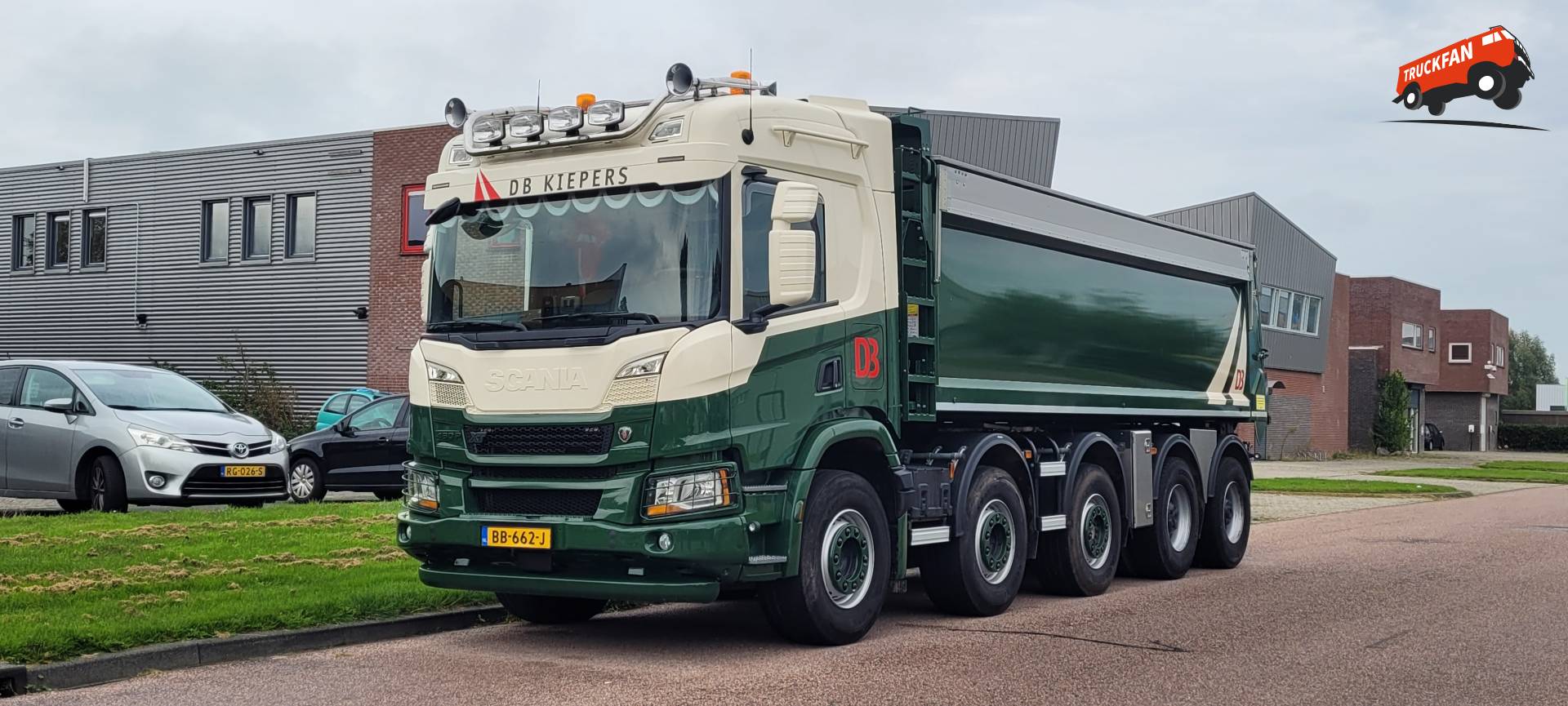 Scania 460P XT truck