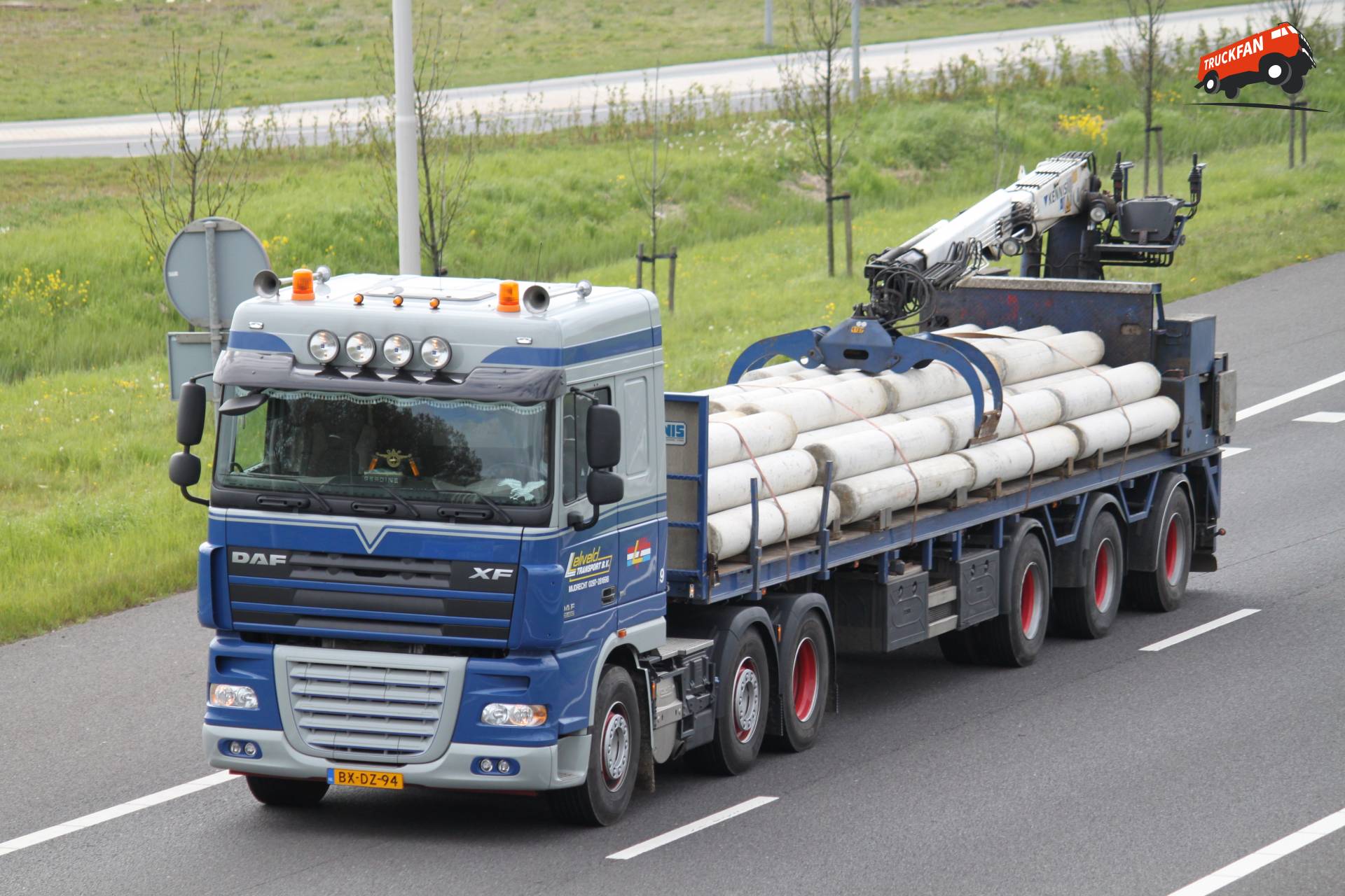 DAF XF105 truck