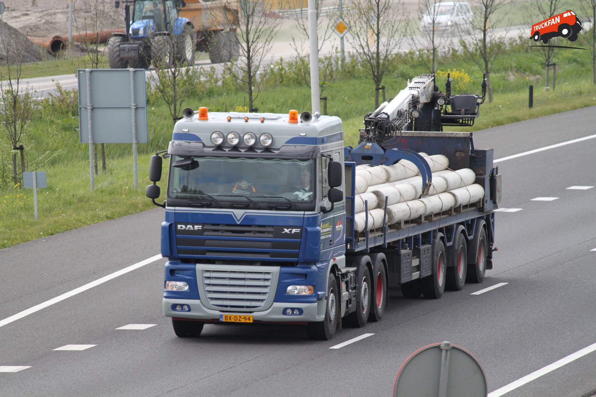 DAF XF105 truck owned by Leliveld