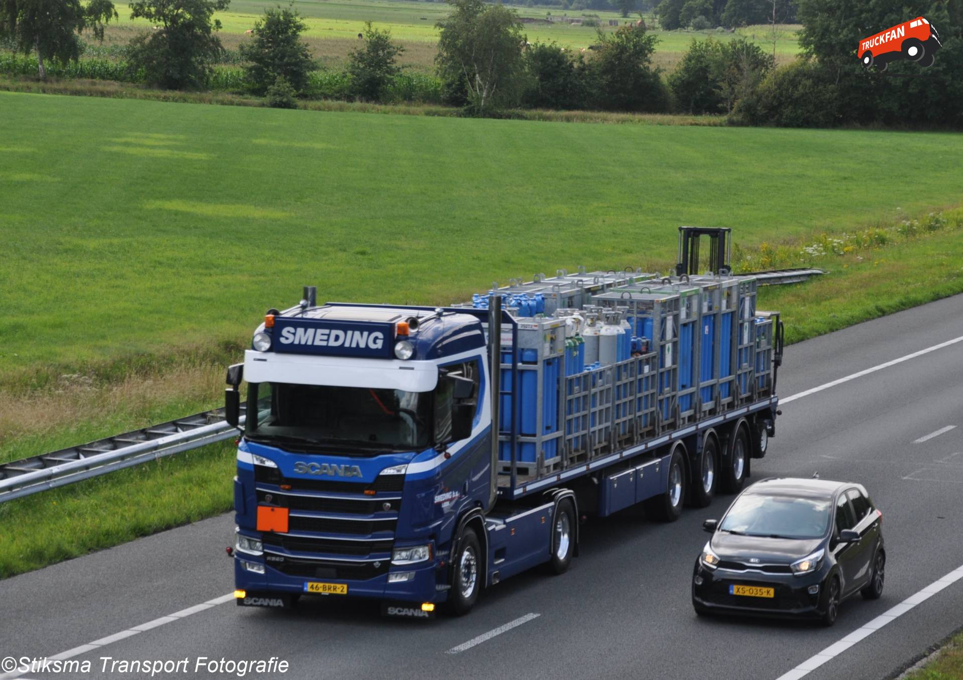 Scania R320 vrachtwagen van Smeding