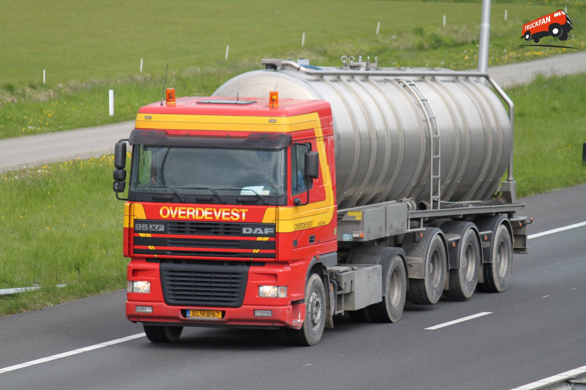 DAF XF95 truck owned by Overdevest