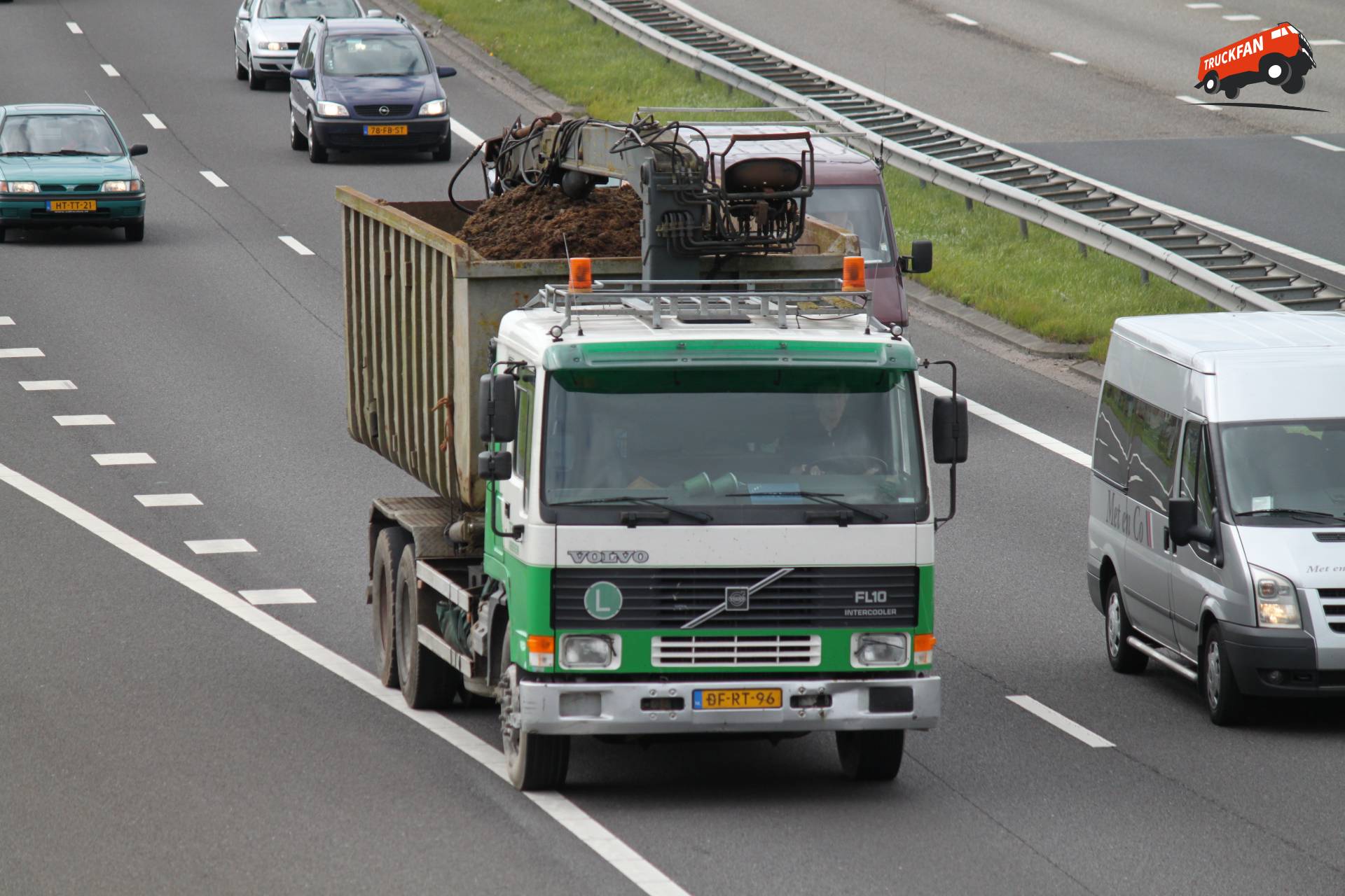 Volvo FL10 vrachtwagen van Tensen
