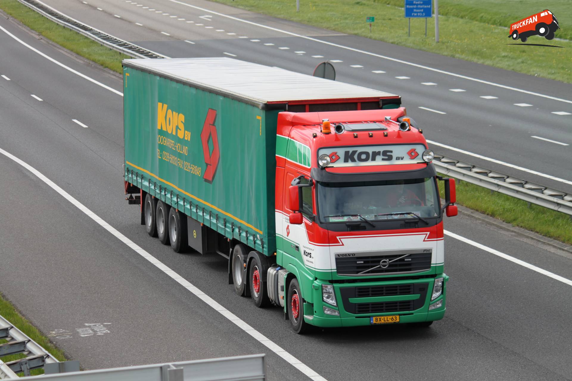 Volvo FH vrachtwagen van Kors