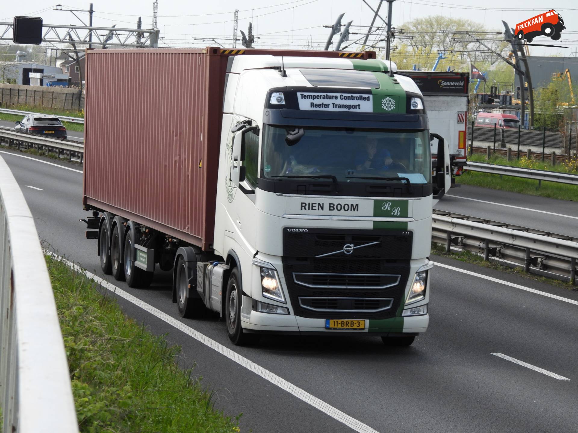 Volvo FH13 460 4x2 op LNG en Diesel van 2020.