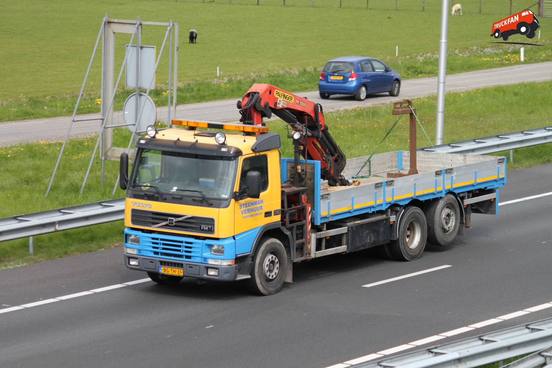 Volvo FM7 truck owned by Steenman