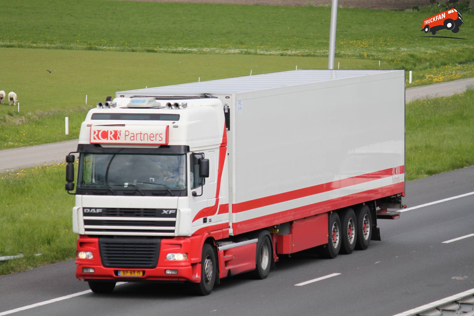 DAF XF95 vrachtwagen