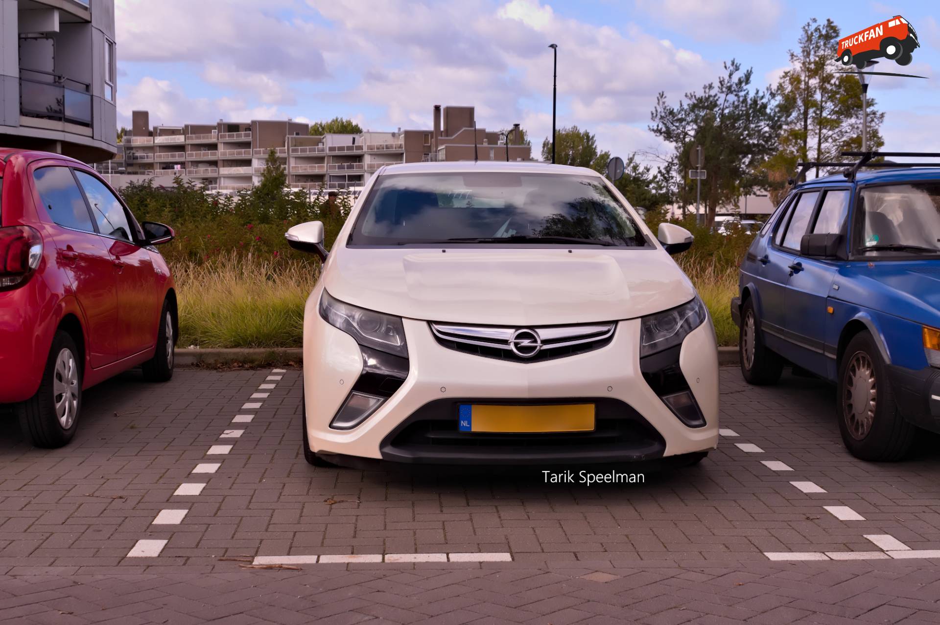 Opel Ampera-e personenauto in Zwijndrecht