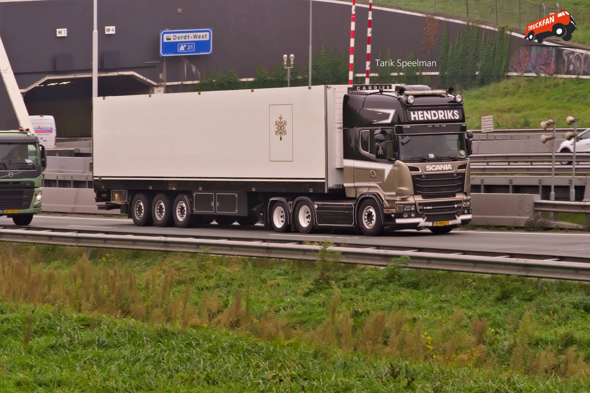 Scania R560 vrachtwagen met kenteken 91-BHZ-2