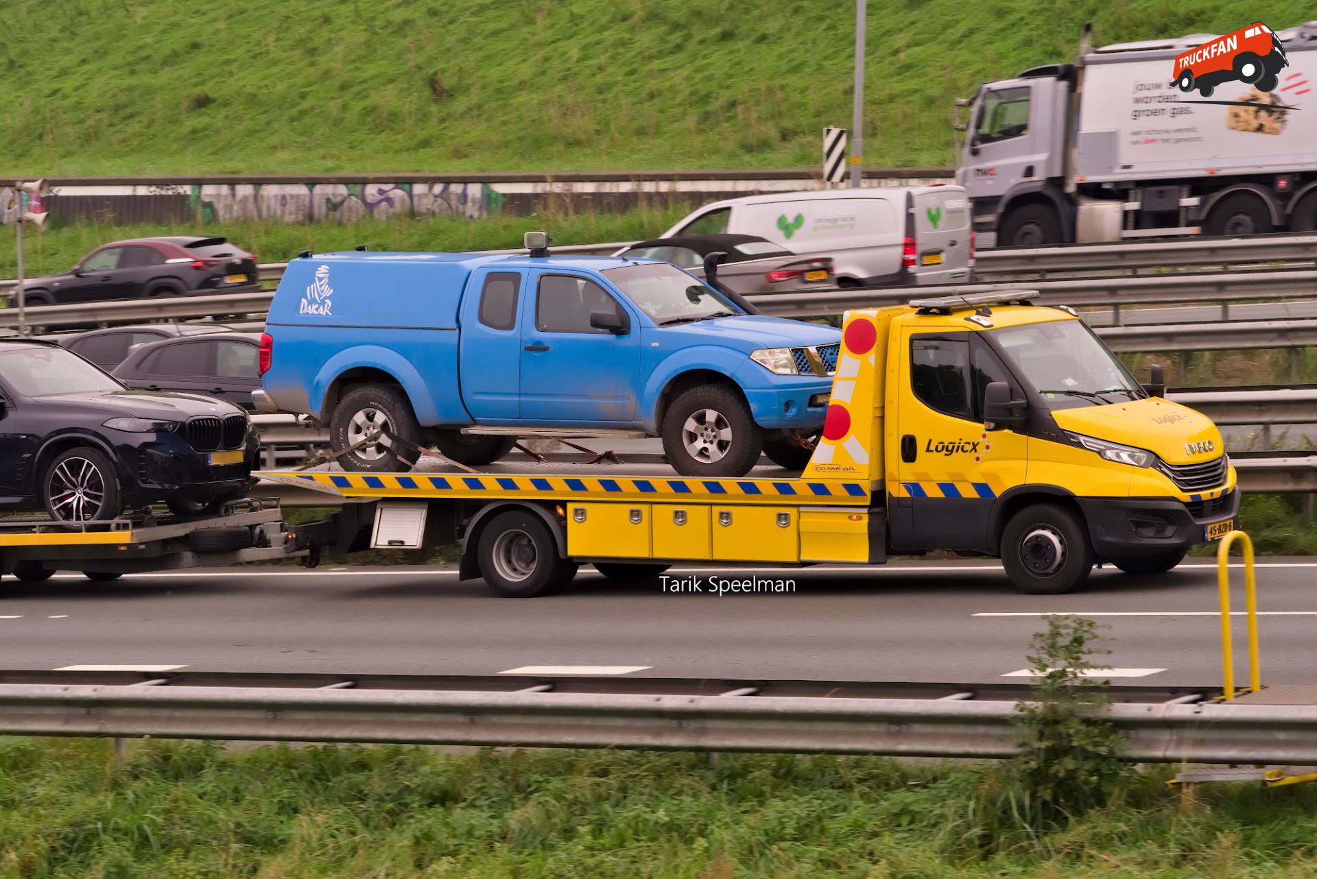 Iveco Daily en Nissan Navara Bergingsvoertuigen