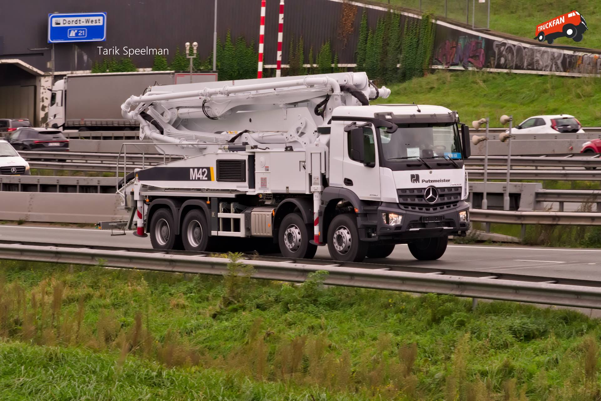 Mercedes-Benz Arocs betonpomp op A16