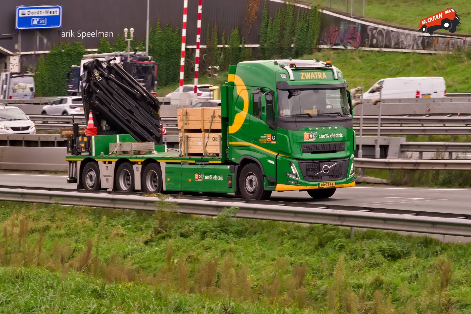 0767, Volvo FH Aero Electric vrachtwagen met kenteken BD-749-F