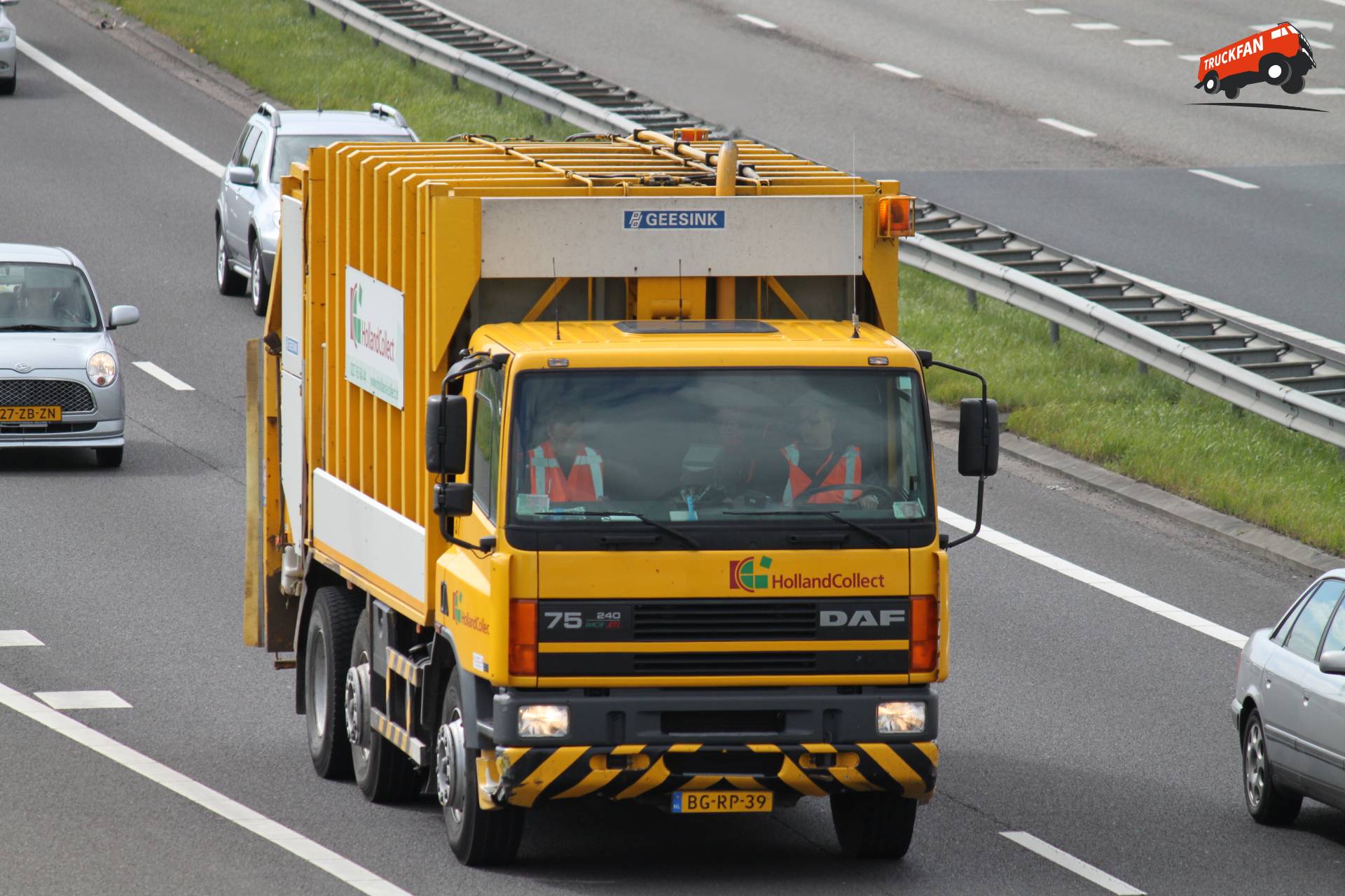 DAF 75 truck owned by Holland Collect
