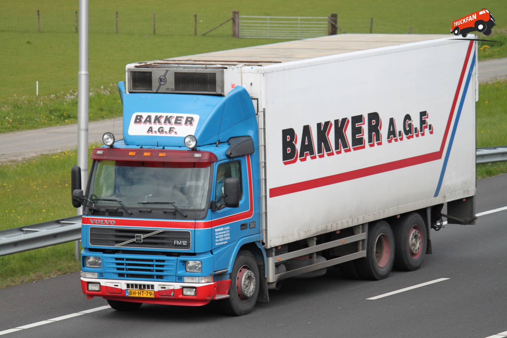 Volvo FM12 vrachtwagen van Bakker AGF