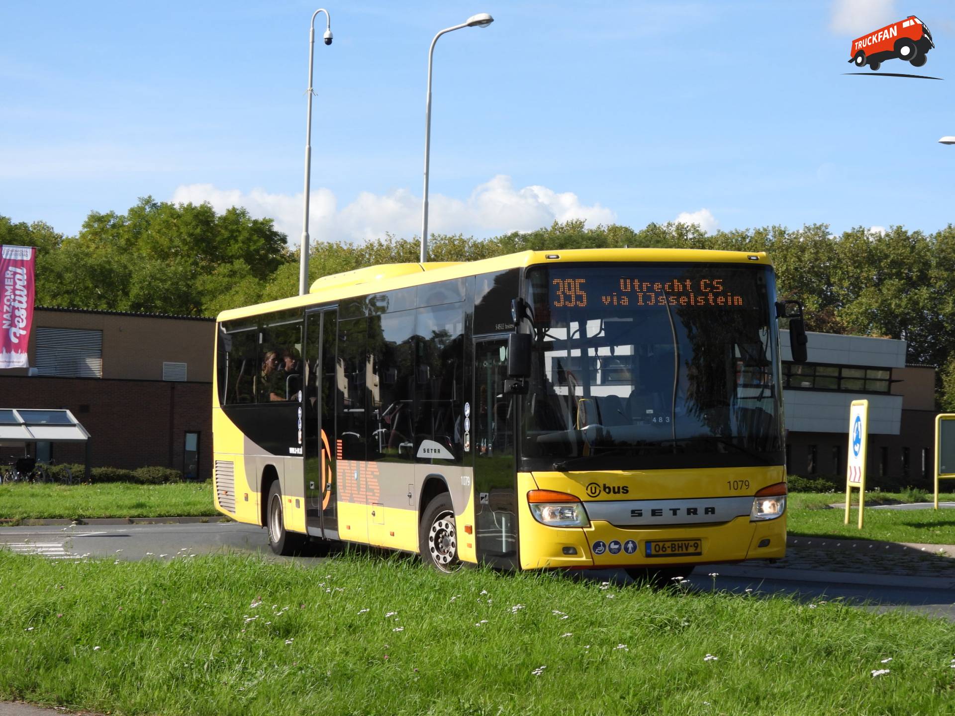 Keolis Utrecht Buiten 1079 bij Lopikerplein Schoonhoven