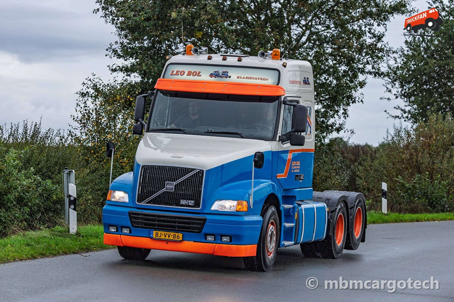 Volvo NH12 Truck