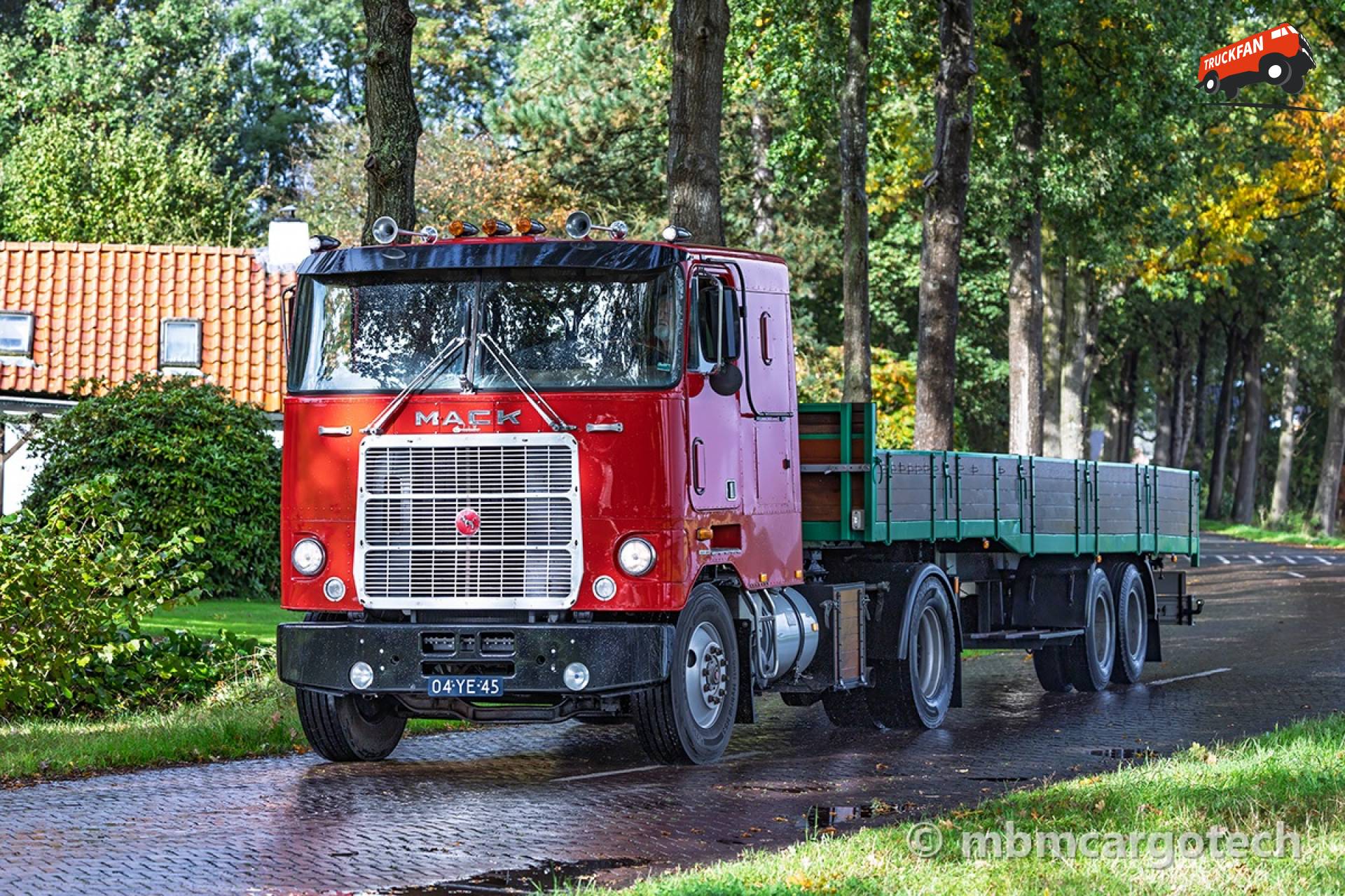 Mack WS712LST Vrachtwagen Model