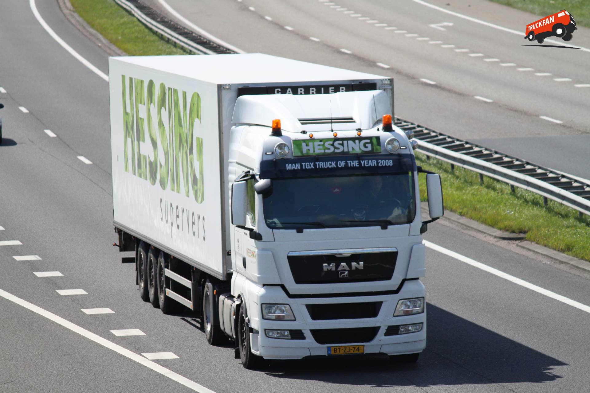 MAN TGX vrachtwagen Hessing
