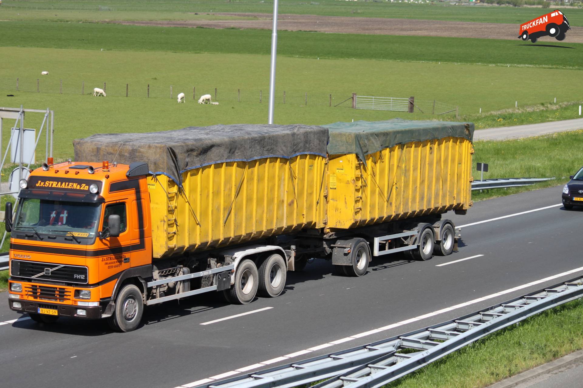 Volvo FH12 truck owned by J v Straalen