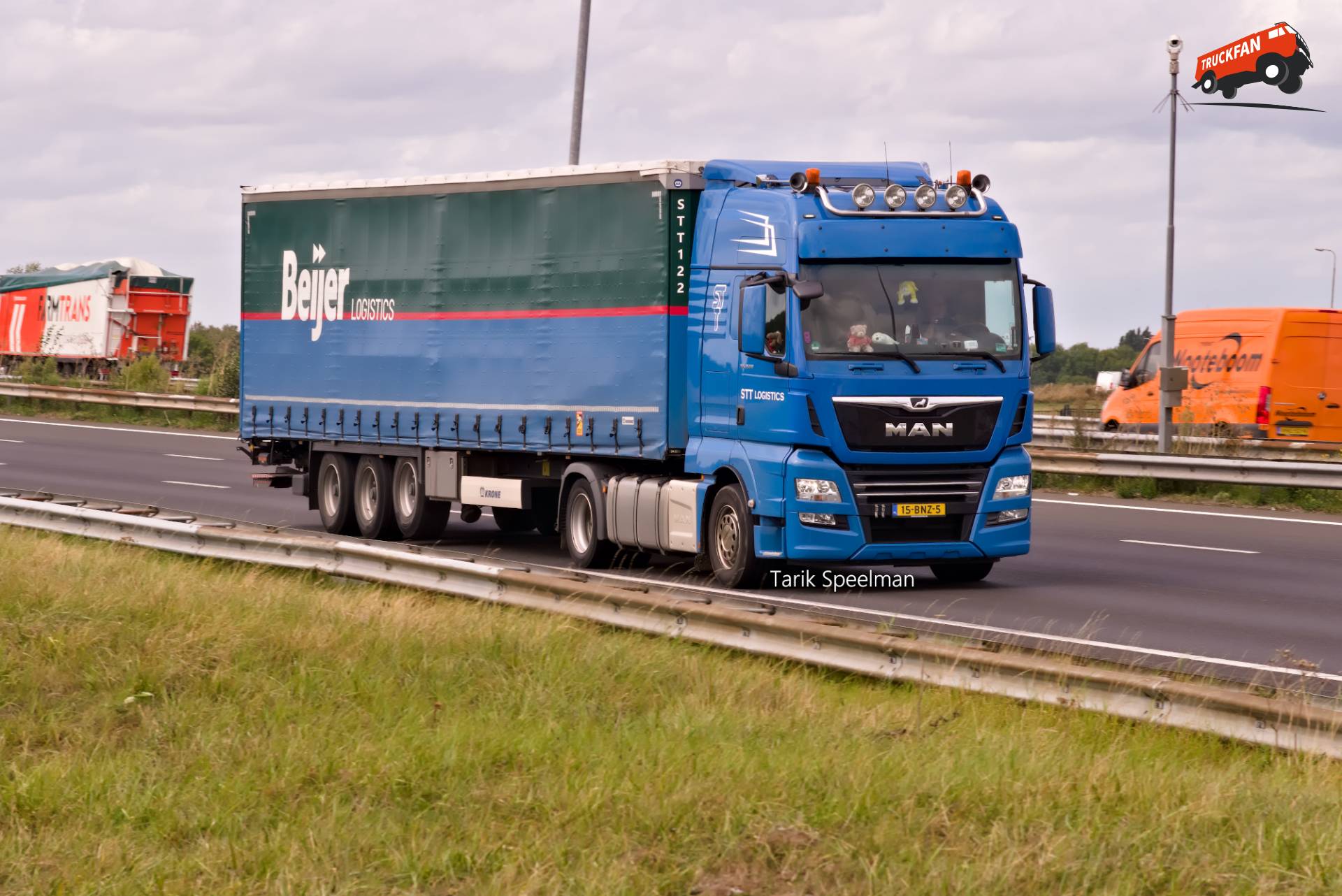 MAN TGX 2nd Gen truck with license 15-BNZ-5 on A15