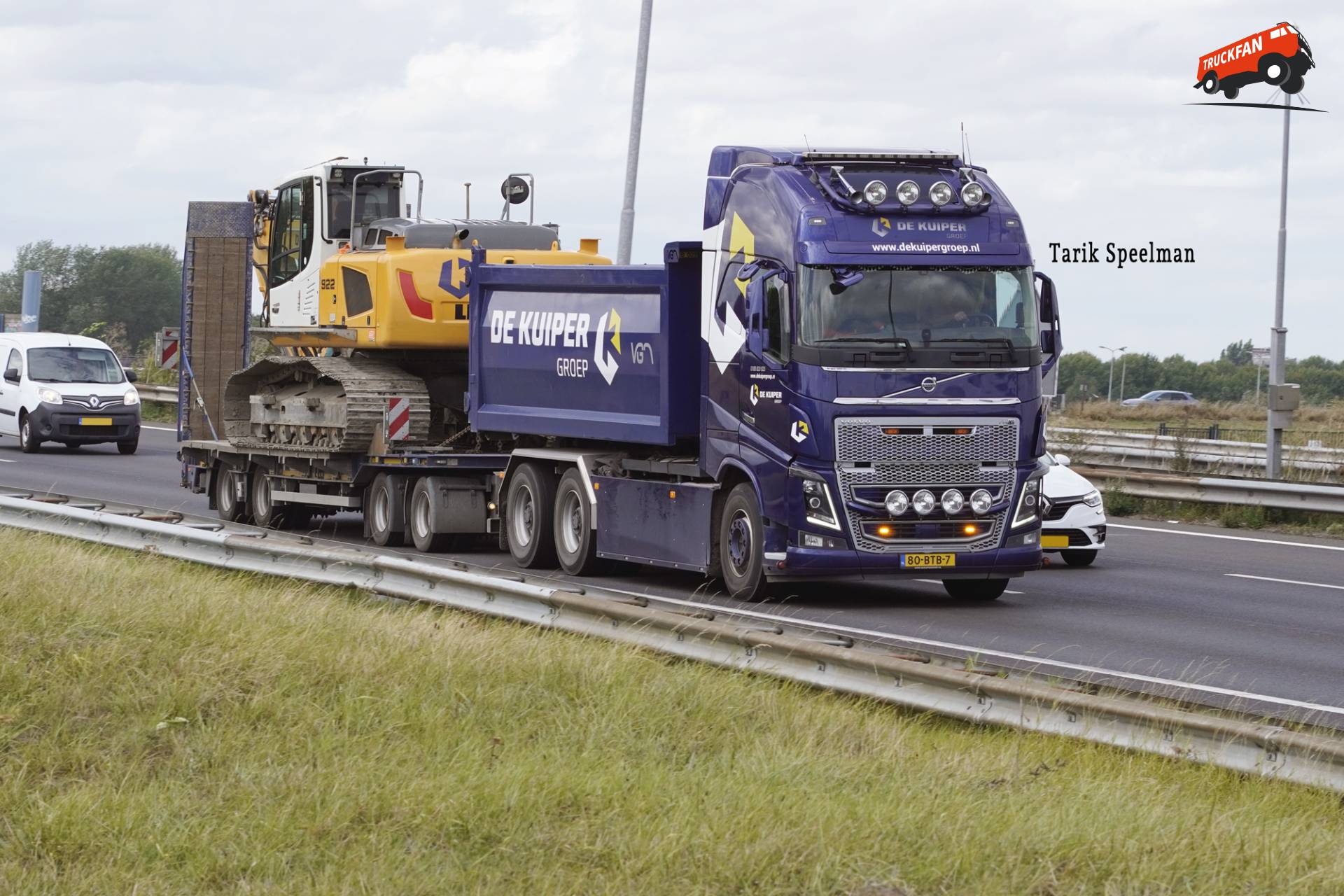 Volvo FH 4th Gen truck with license 80-BTB-7