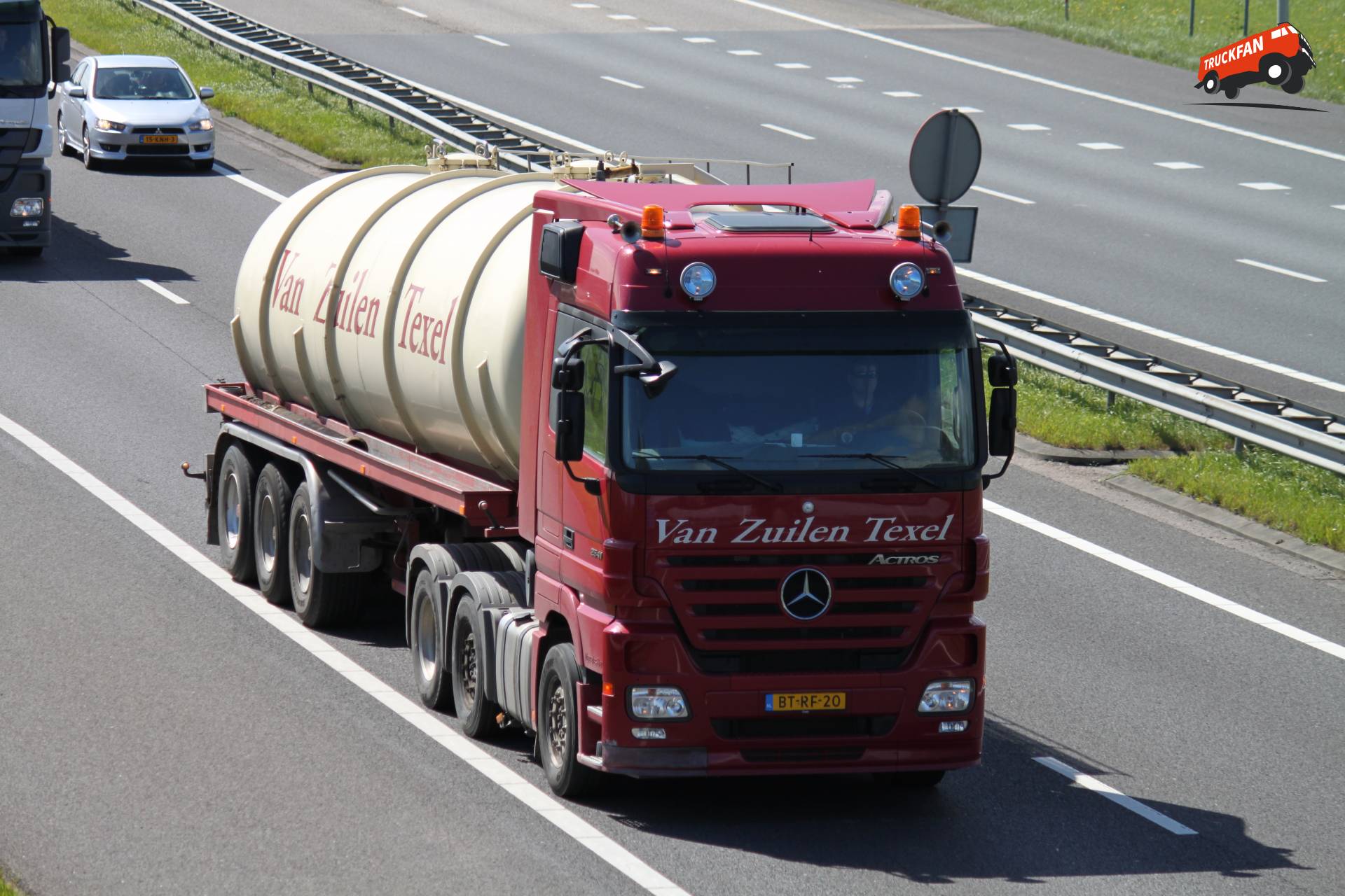 Mercedes-Benz Actros truck owned by v Zuilen