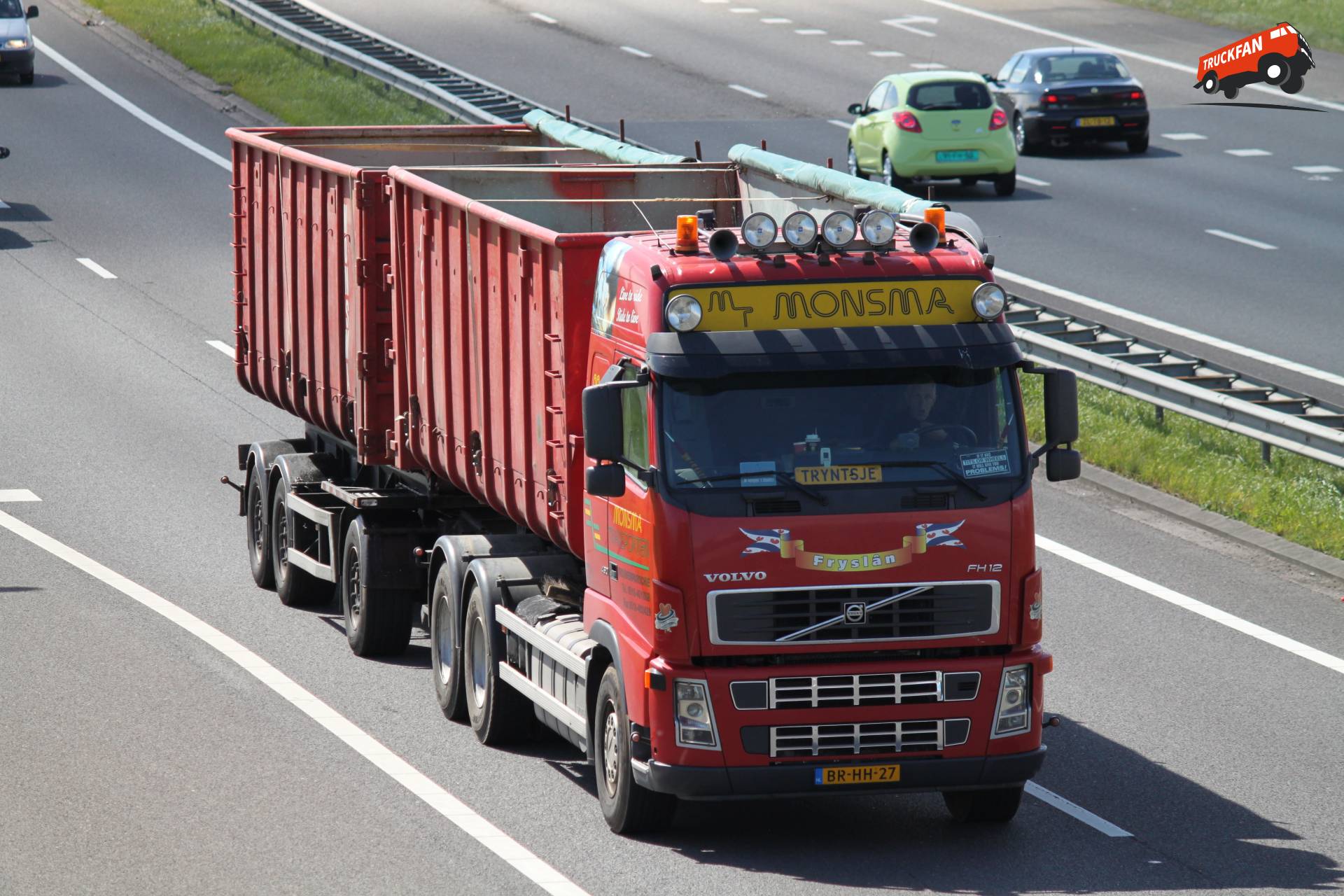 Volvo FH12 truck by J. Monsma Transportbedrijf