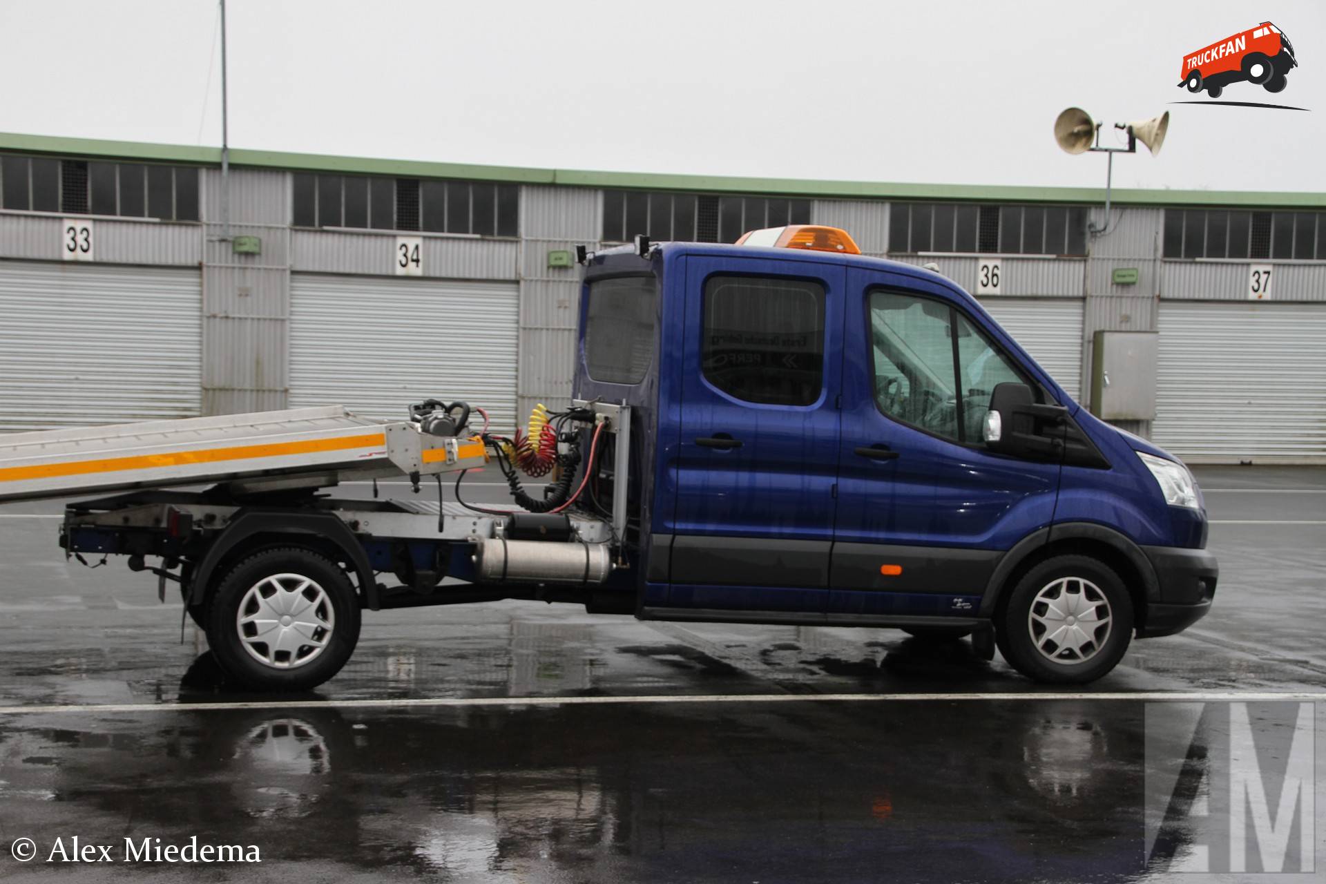 Ford Transit bij Historisches Fahrerlager Nürburgring