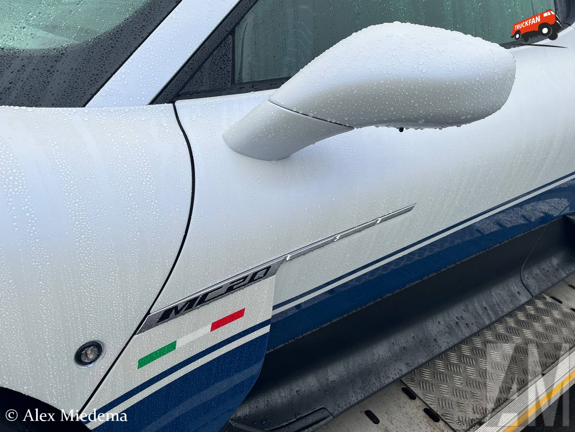 Maserati MC20 bij Historisches Fahrlager Nürburgring