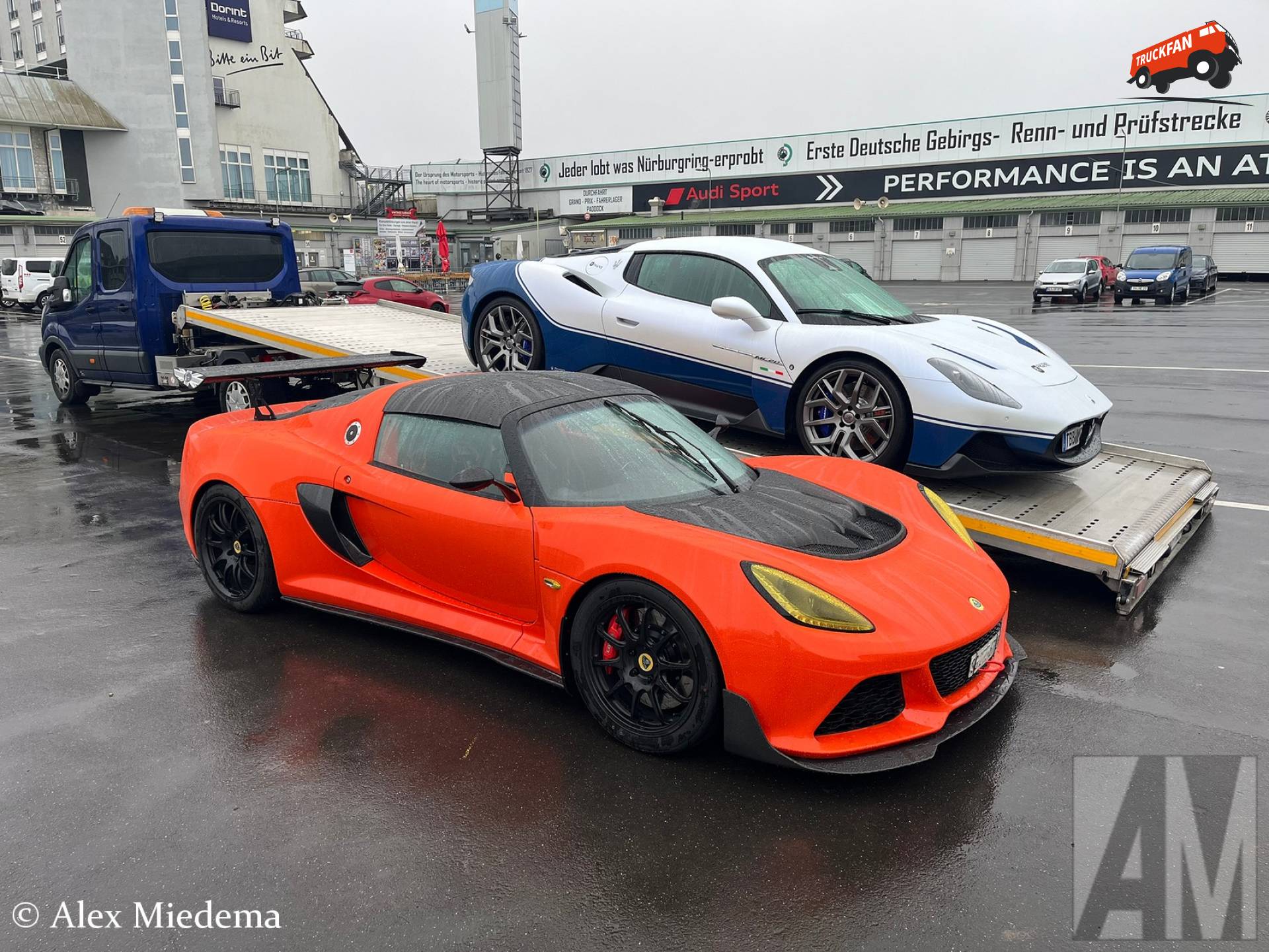 Lotus Exige bij Historisches Fahrerlager Nürburgring