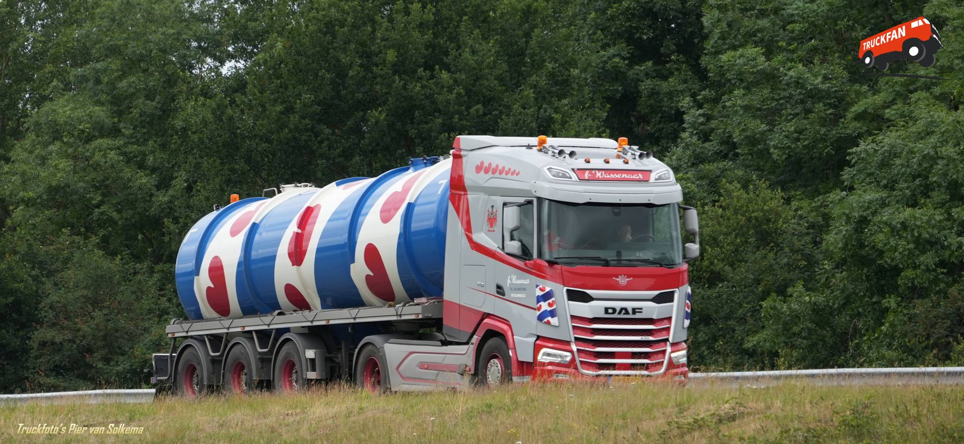 DAF XG tanker transport on the A7 near Sneek