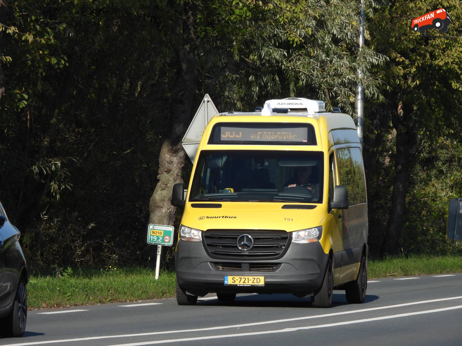 Keolis 151 Mercedes-Benz Sprinter met VDL MidCity opbouw