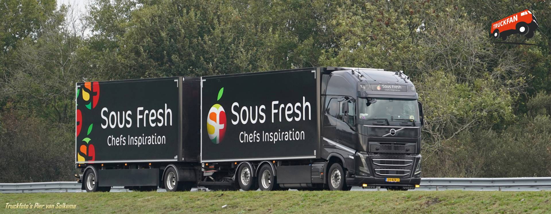 Volvo FH5 vrachtwagen bij A7 Sneek